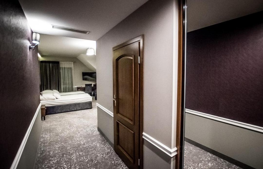 Hotel Palac Poledno Kamer foto