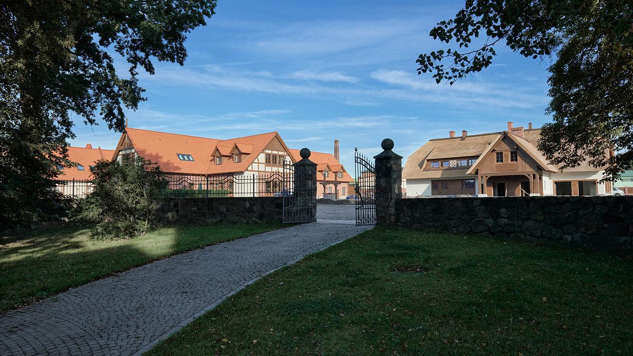Hotel Palac Poledno Buitenkant foto