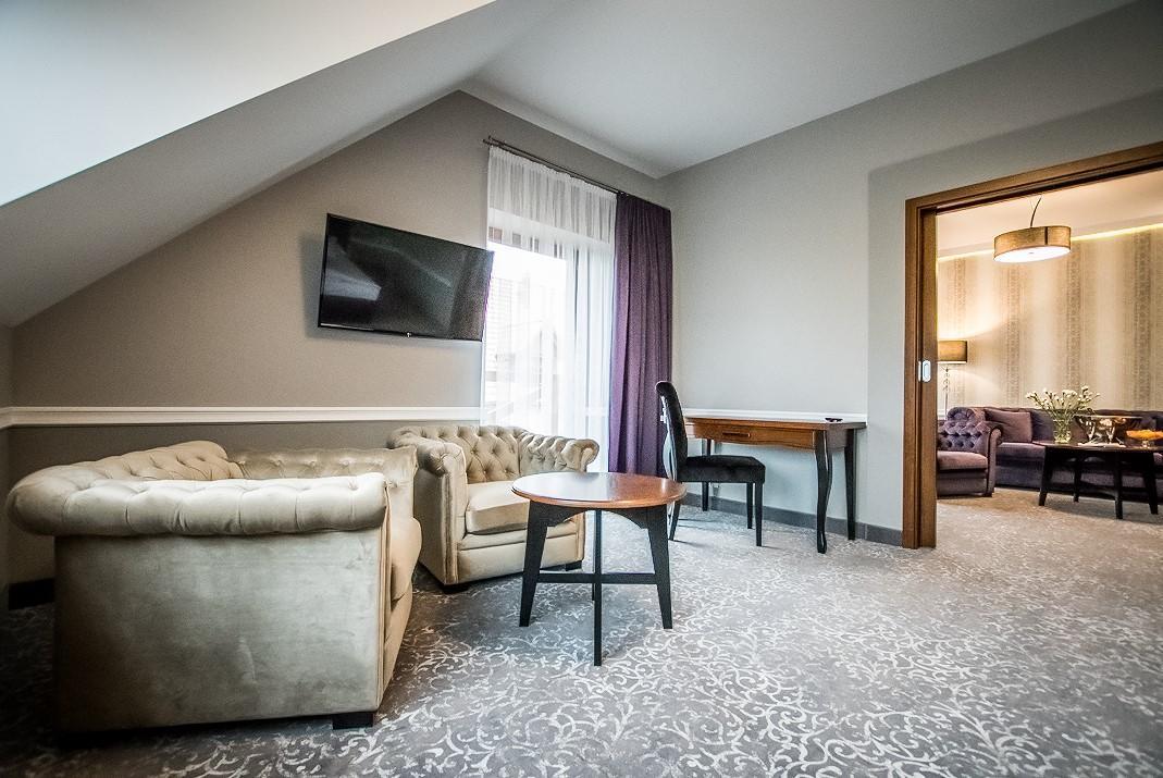 Hotel Palac Poledno Buitenkant foto